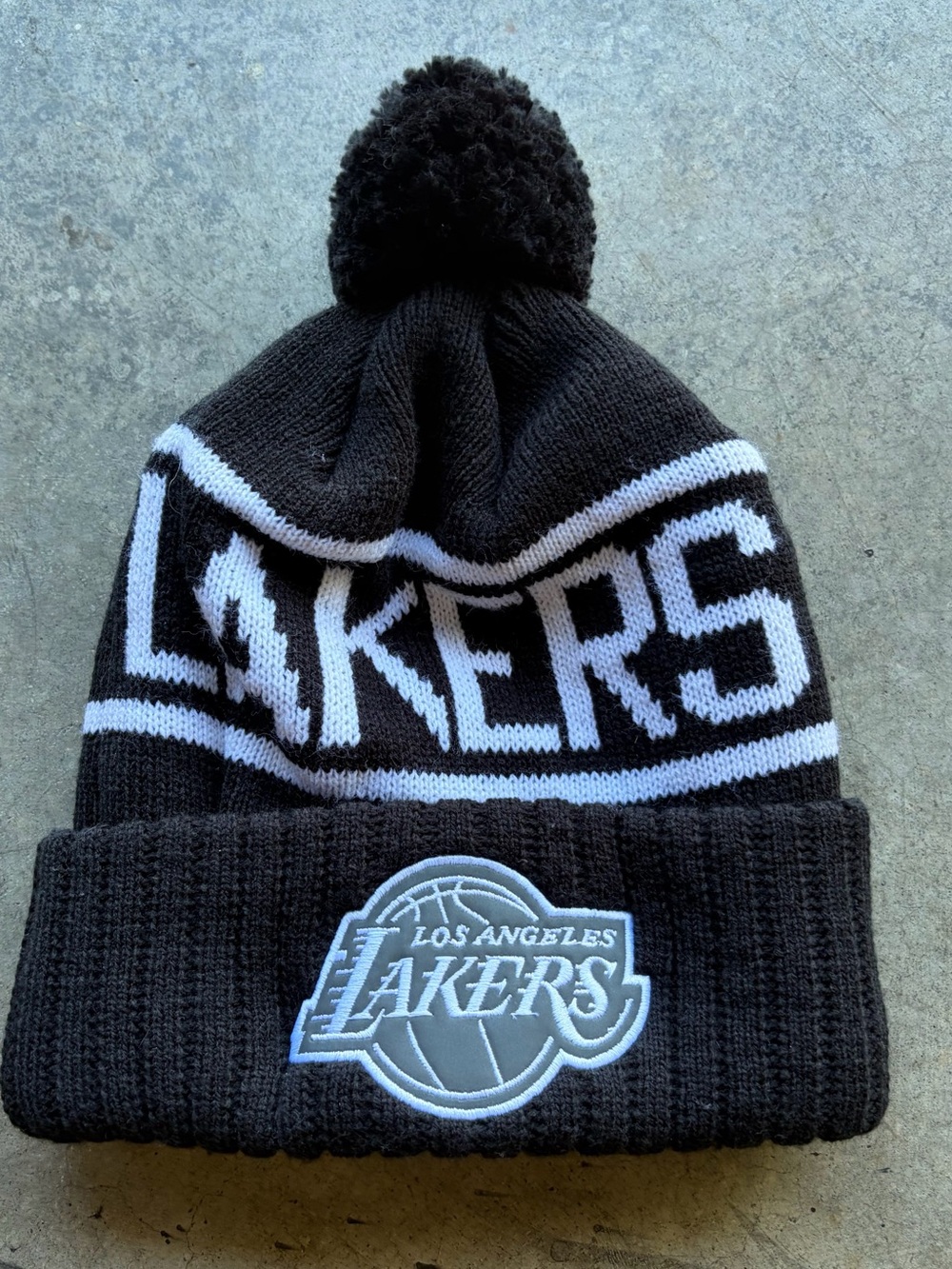 Vintage Y2K Los Angeles Lakers Beanie Knit Cap